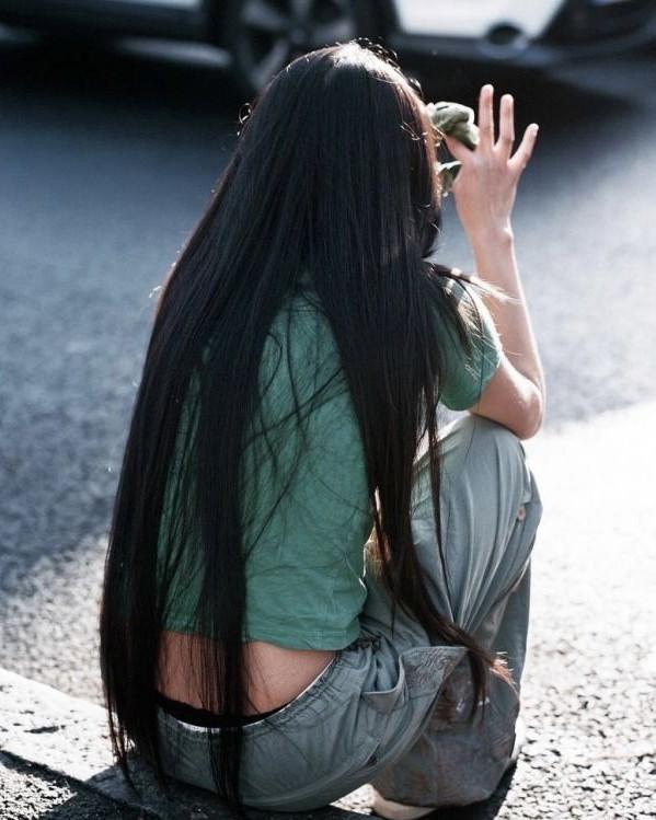 Mẹ Chọn Im Lặng