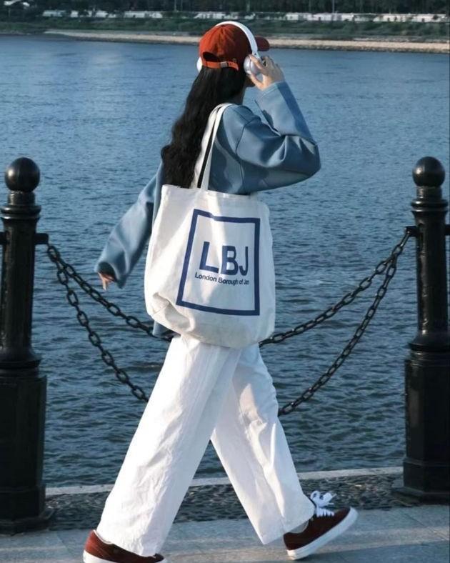 Mười Ngày Công Tác