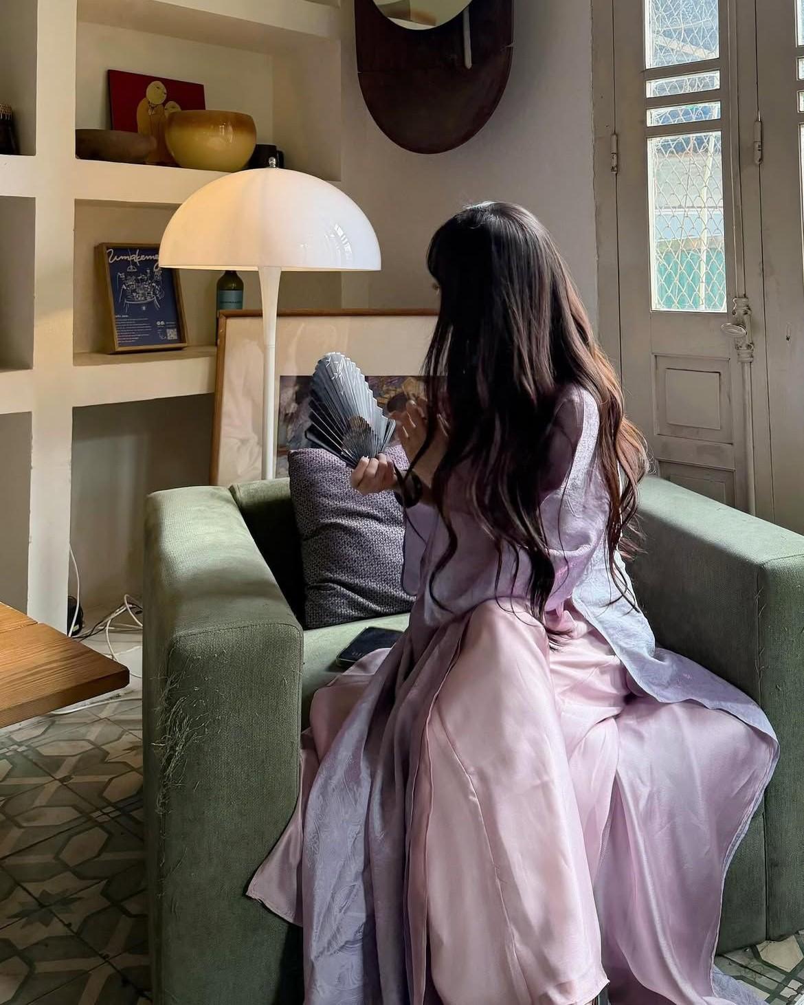 Khi Ánh Sáng Xuất Hiện