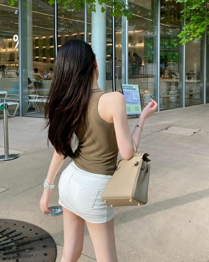 Cuộc Hôn Nhân Lệch Nhịp