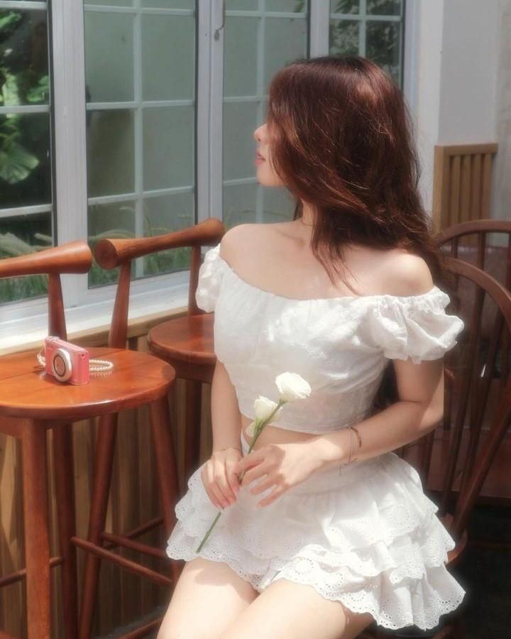 Người Luôn Trả Thay