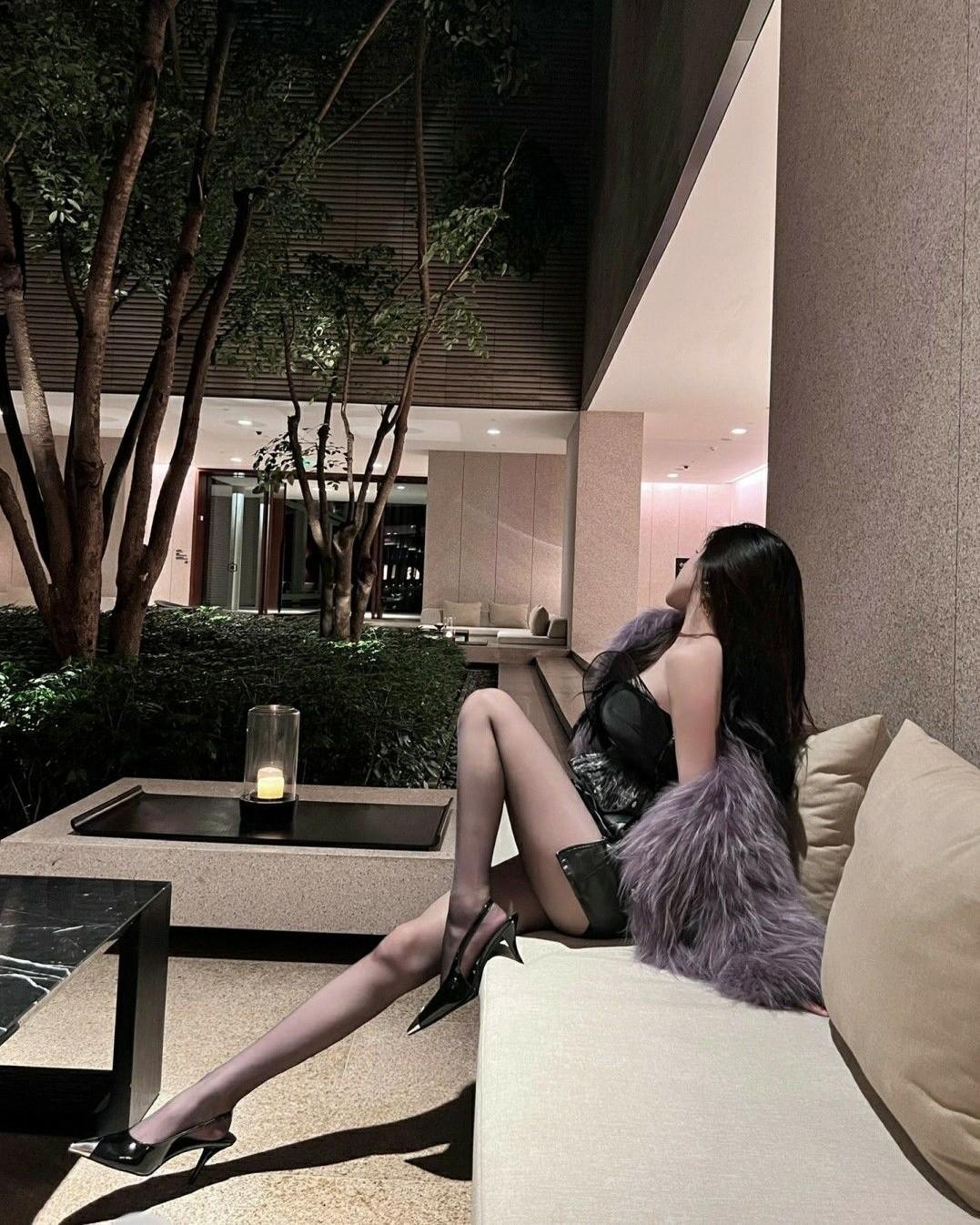 Tháo Gỡ Nơ Bướm Của Anh