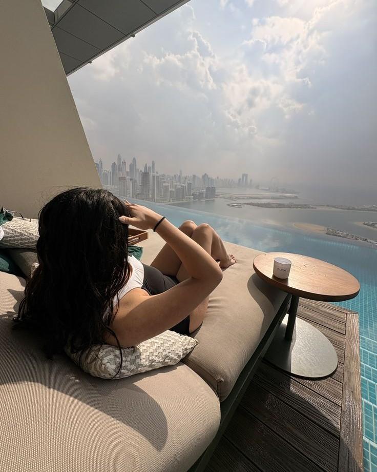 Kiệu Trắng Trước Ngày Hồng Hỷ