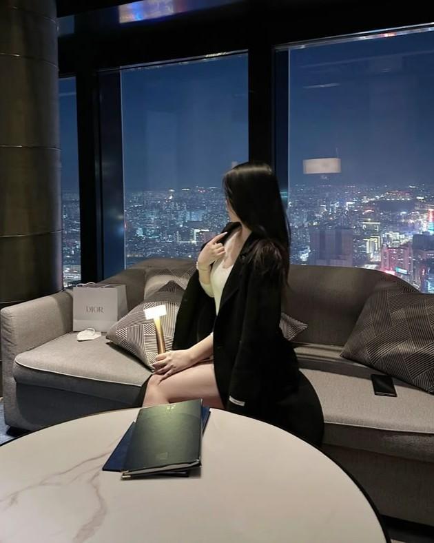 Toàn Thiên Hạ Đều Tạo Phản, Chỉ Bạo Quân Bận Sủng Hậu