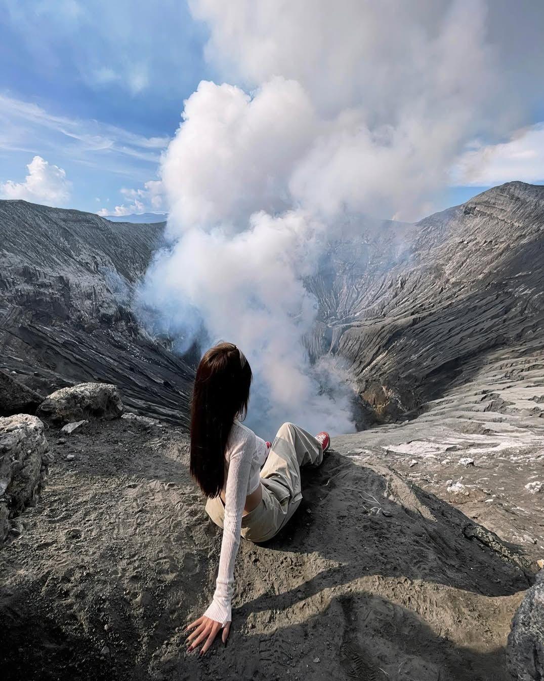 Cô Gái Nhặt Rác Trong Miệng Thế Gia