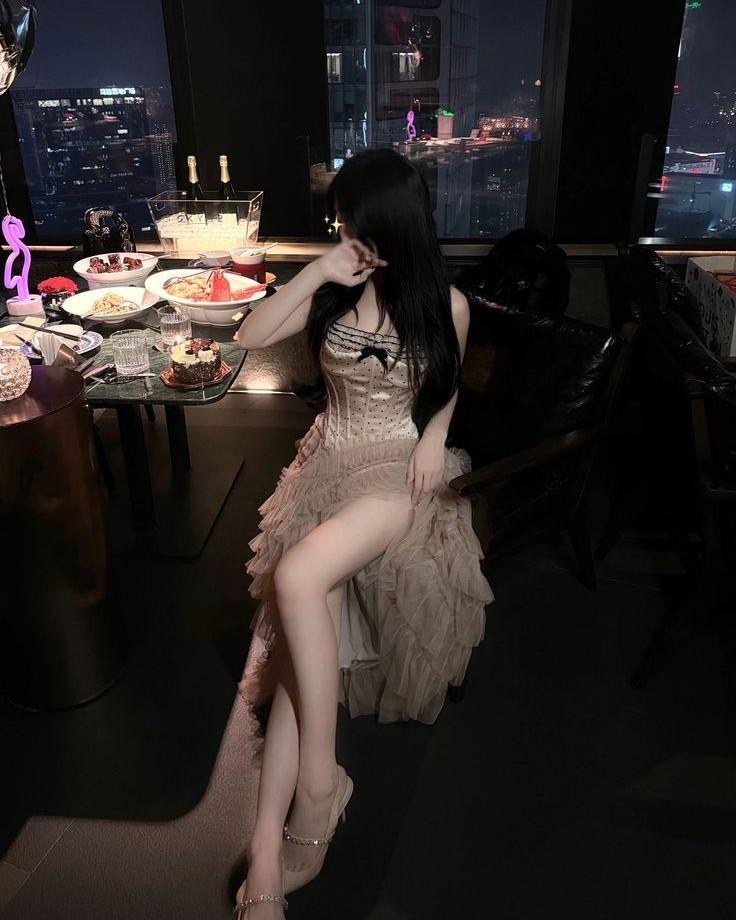 Tóc Rơi Đổi Mệnh