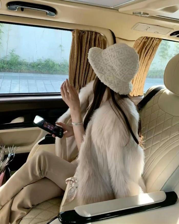 Phu Quân Đã Mất Trở Về