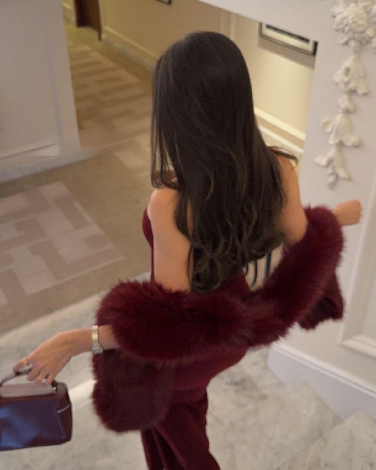 Khi Thân Phận Không Còn Che Giấu