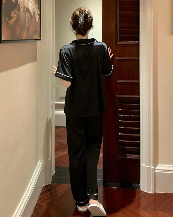 Mẹ Kế Chuyên Trị Kẻ Bắt Nạt