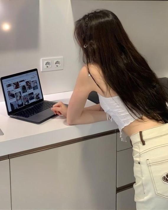 Người Chồng Hoàn Hảo Chìm Trong Nỗi Đau