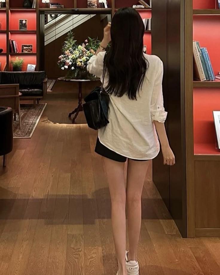 Ánh Sáng Sau Màn Sương