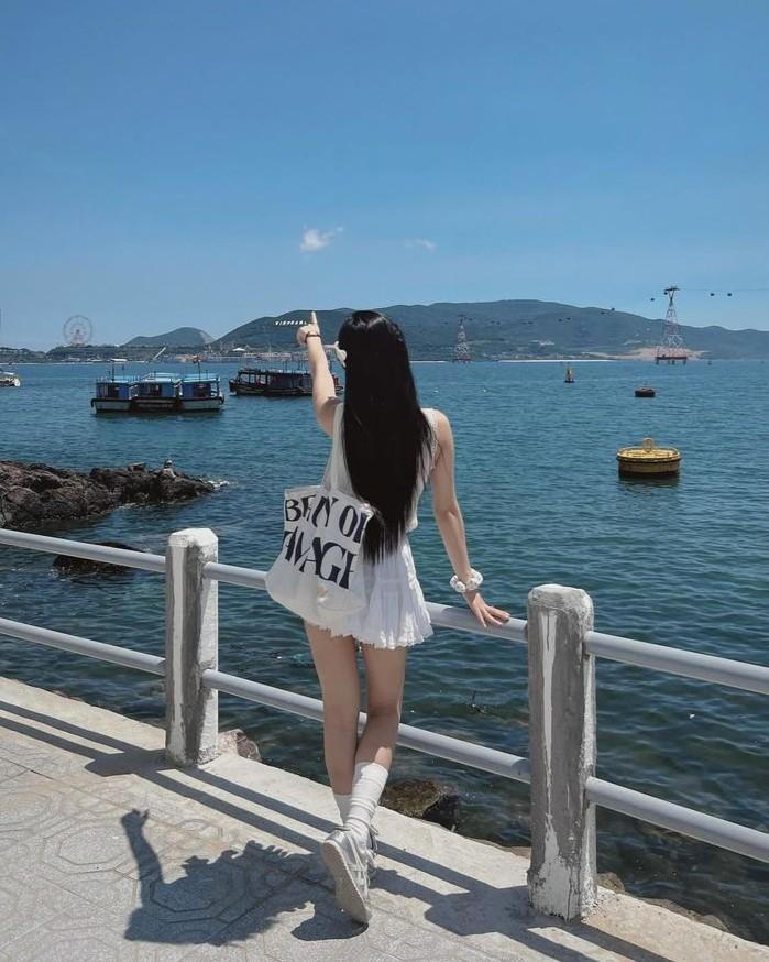 Ngoại Thất Không Cam Chịu