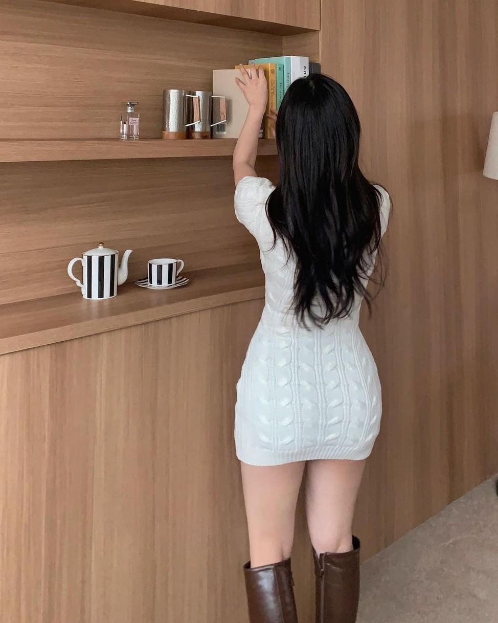 Ba Mươi Năm Dối Trá