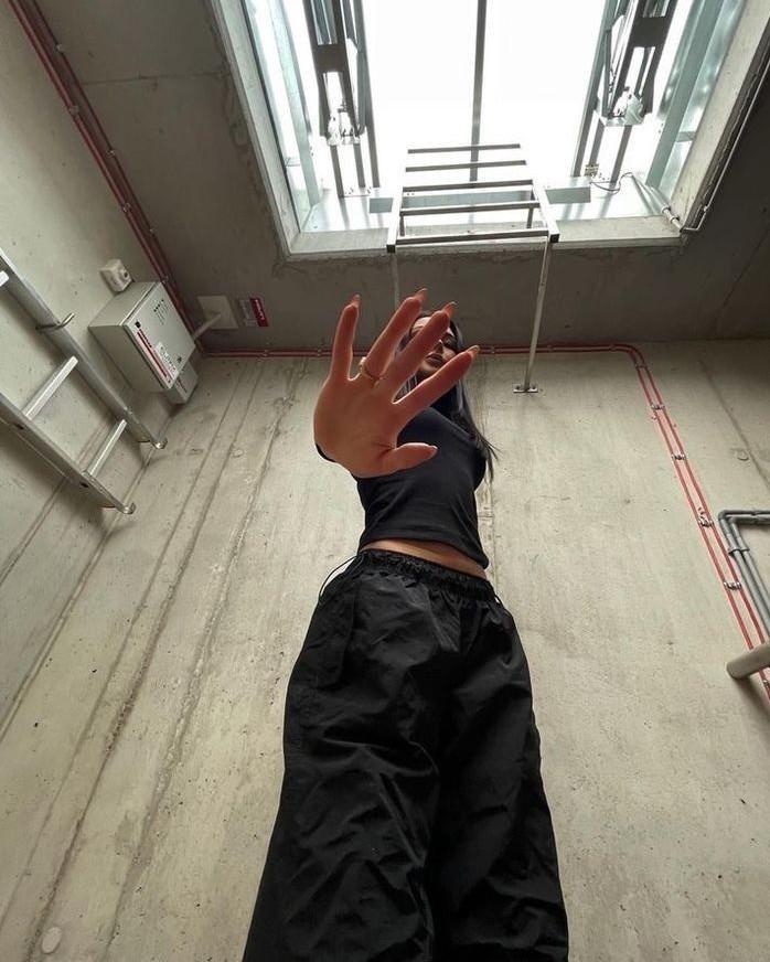 Liên Hoa Nữ: Bí Ẩn Trong Cung Đình