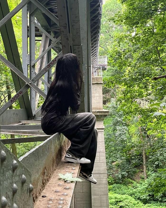 Cơn Giông Bắt Đầu Từ Đôi Mắt Trẻ Con