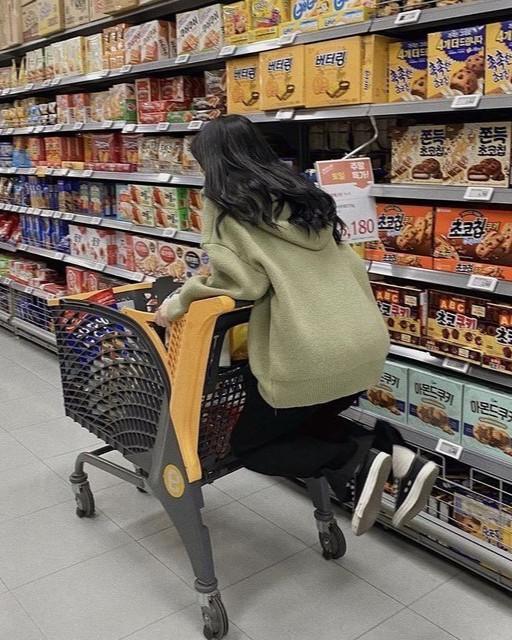 Thay Tỷ Nhập Cung, Ta Gặp Phải Chân Long