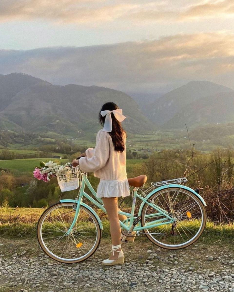 Thiếu Niên Đứng Sau Ta