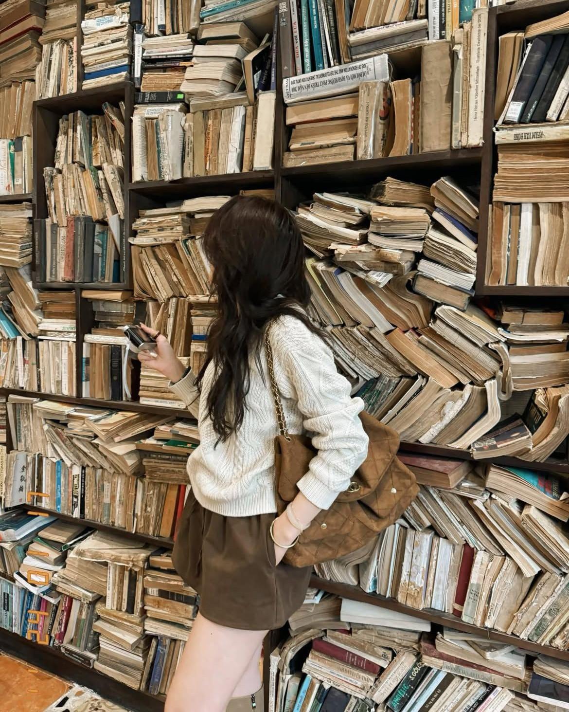 Mười Lăm Năm Không Nghỉ