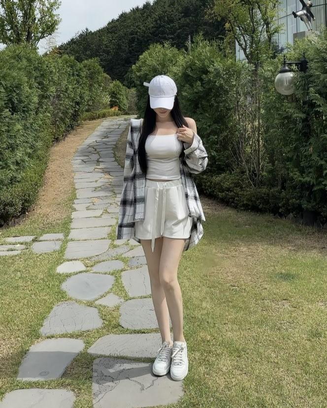 Công Chúa Xóm Mãng