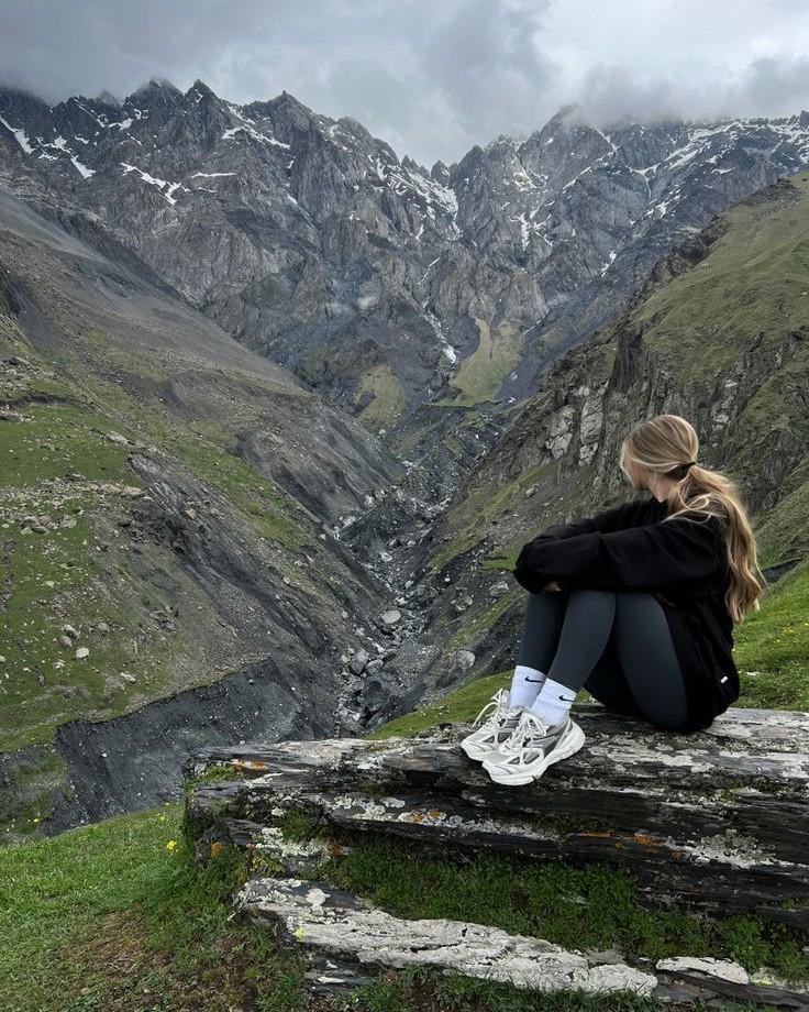 Biến Hình Thành Mèo Để Trốn Xem Mắt