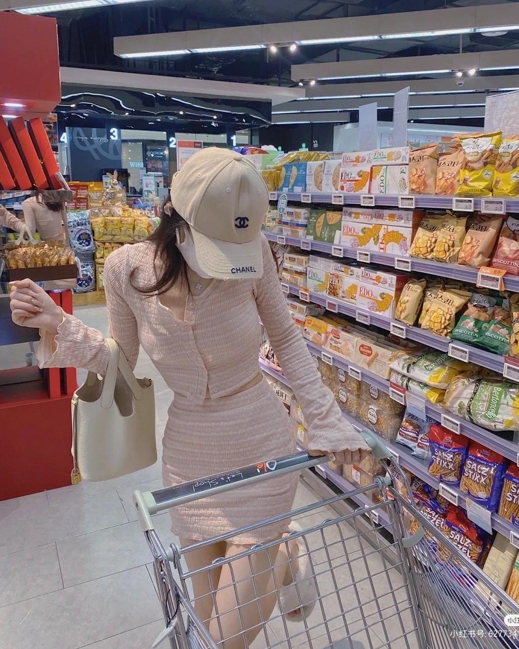 Yêu Là Phải Trả Giá