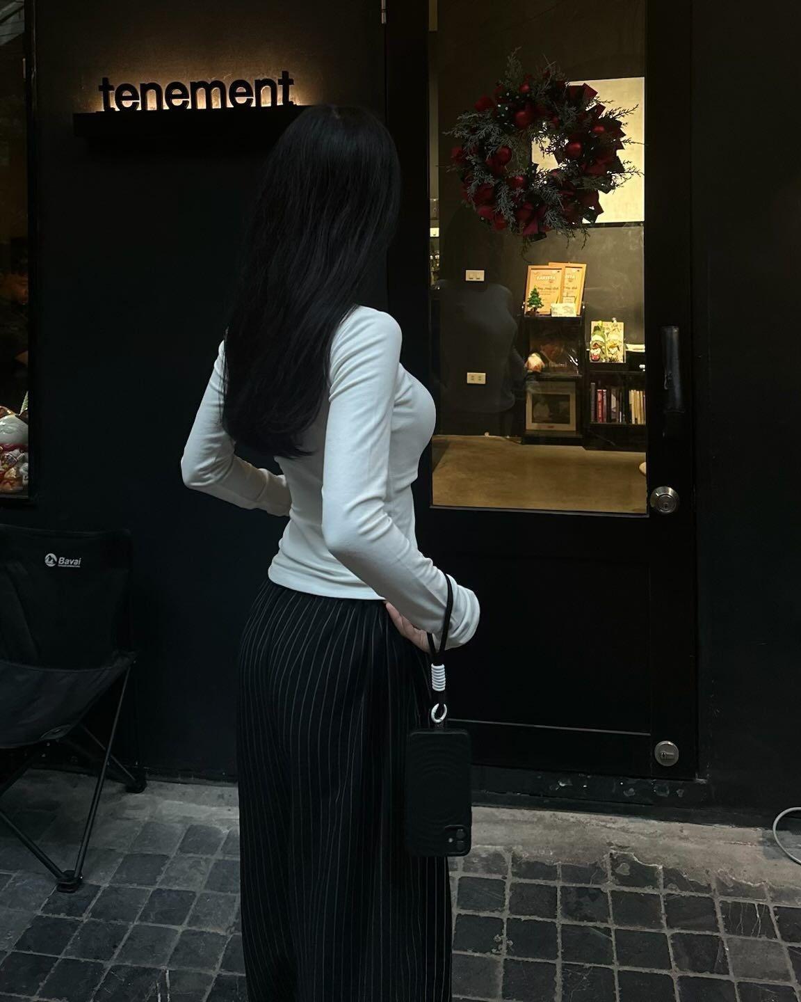 Mẹ Chồng Rất Yếu, Yếu Nhất Là Khi Thấy Con Dâu