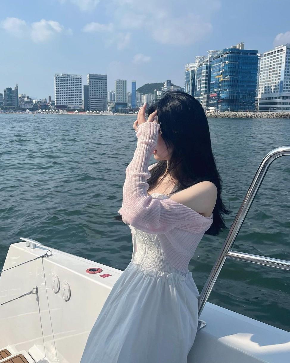 Con Gái Nhà Họ Lộc