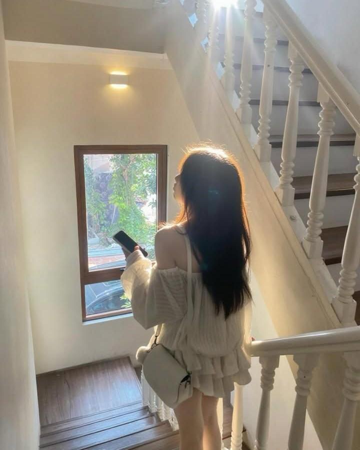 Nhà Này Không Thiếu Tiền