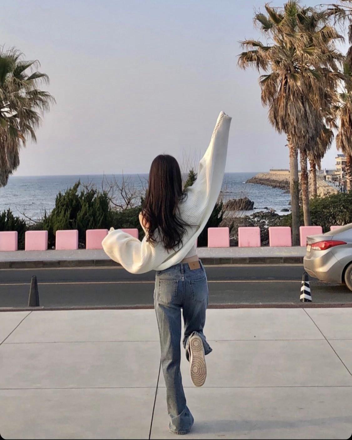 Chạy Không Thoát, Vẫn Gặp Lại Anh