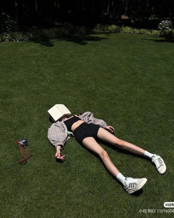 Tôi Xuyên Tới Ngày Anh Ly Hôn Với Mình