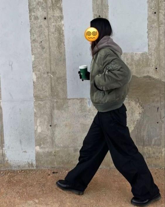 Cuộc Gọi Cho “Bạch Nguyệt Quang”