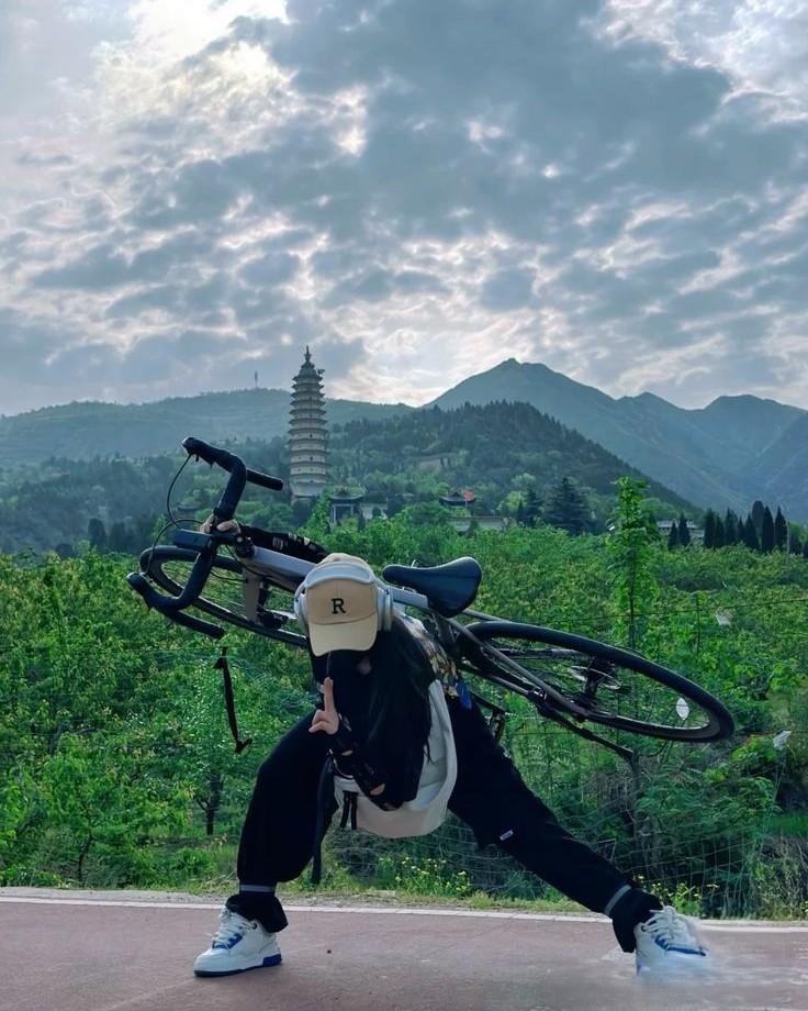 Nhật Ký Thiếu Gia Thủ Đô Về Quê