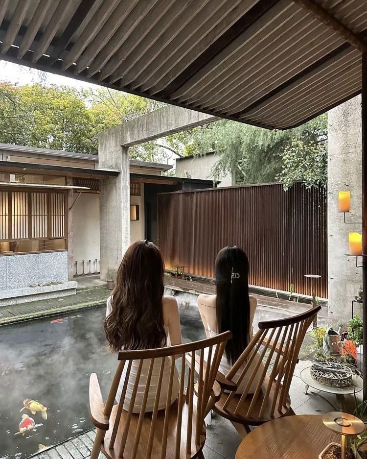 Tái Hôn, Tôi Đã Lặng Lẽ Mang Thai Con Của Người Khác