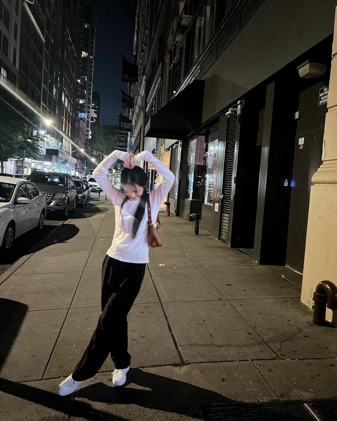 Hóa Ra Tôi Mới Là Người Thứ Ba