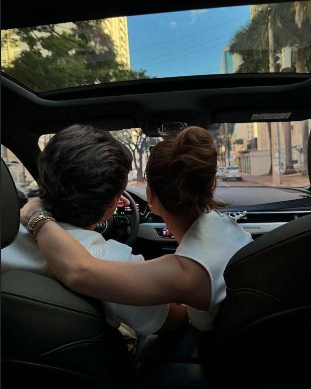 Người Đàn Ông Quỳ Gối Năm Ấy