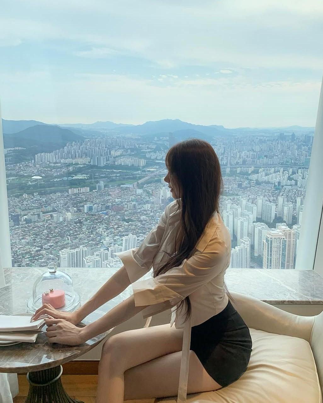 Mưa Rơi Rồi Trời Lại Xanh