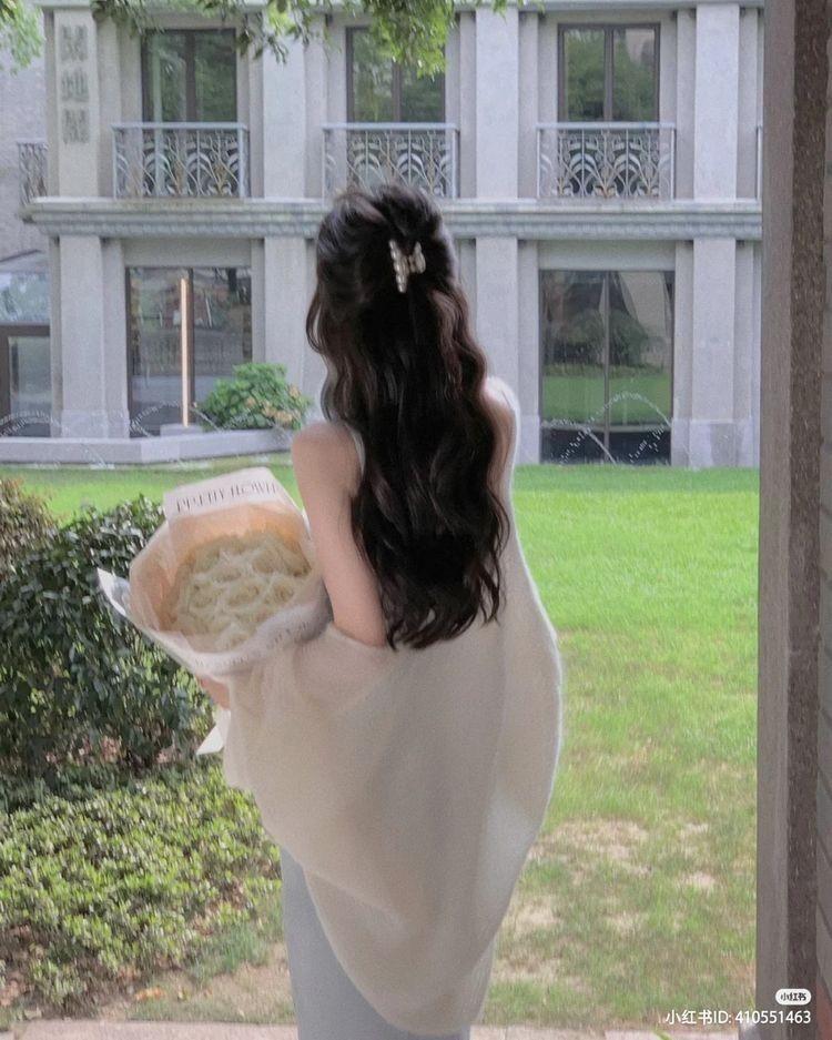 Khúc Tỳ Bà Dưới Mái Ngu Phủ