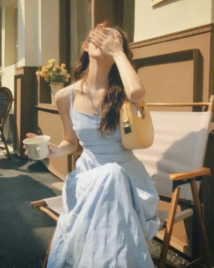 Nắm Quyền Hay Đang Sa Lưới?