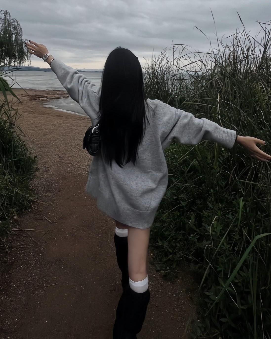 Tôi Không Muốn Là Bí Mật