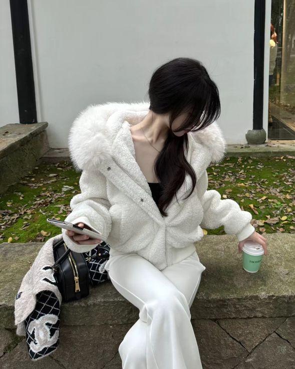 Sáu Năm Nuôi Cả Một Gia Đình Ngoại Tình