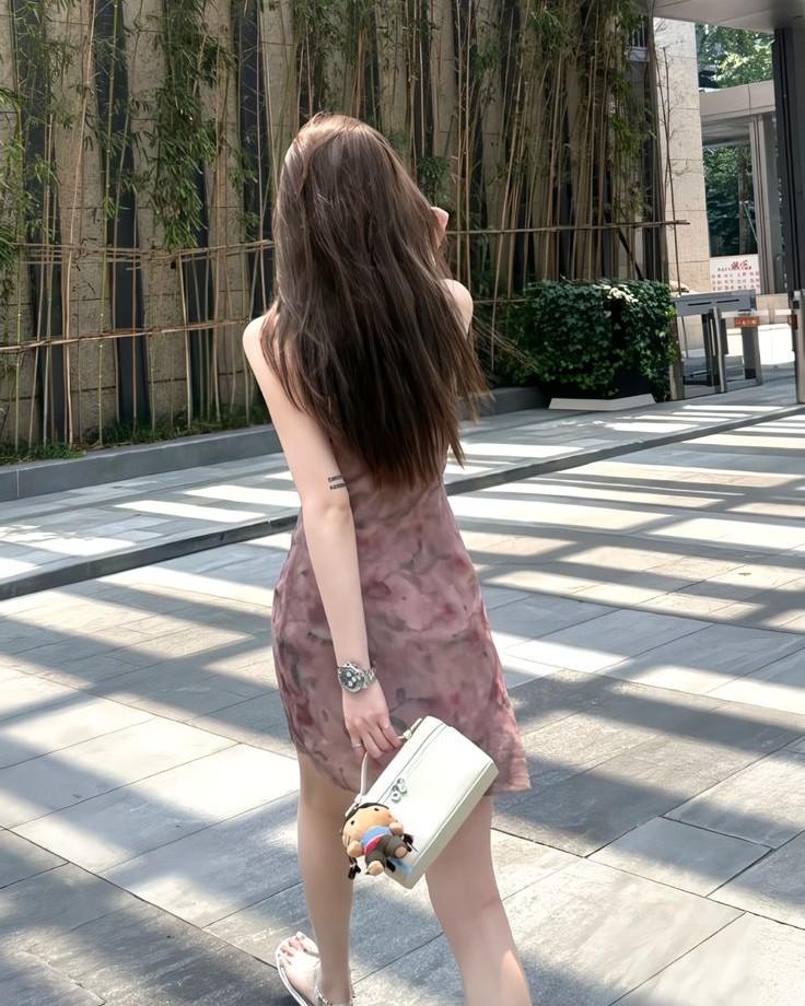 Không Mang Theo Gì Ngoài Tự Do