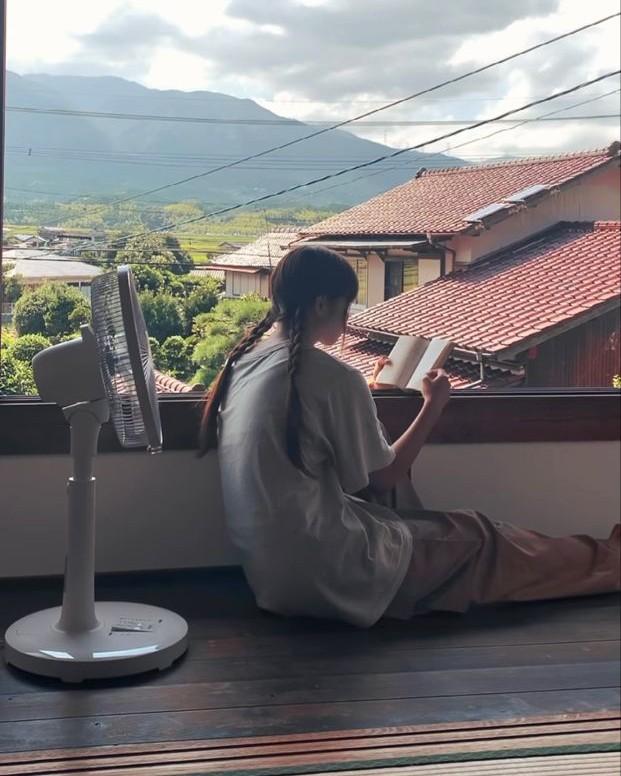 Nhân Gian Khói Lửa