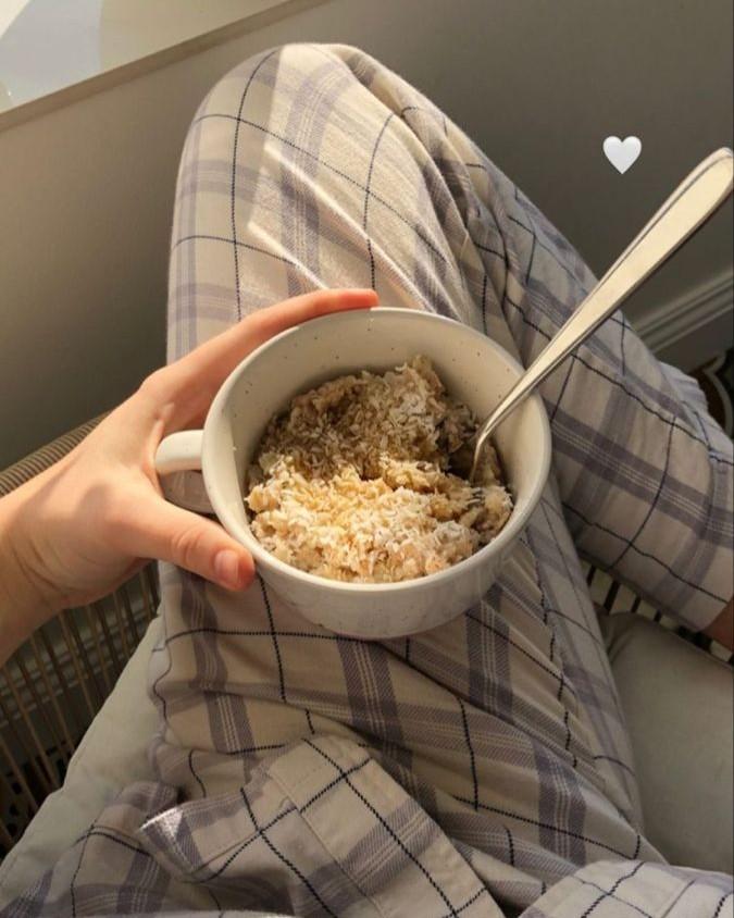 Giữa Mùa Cô Độc