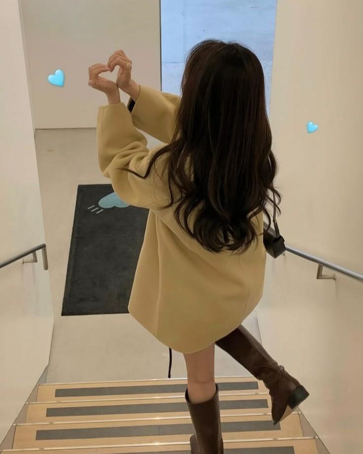 Biển Lặng Trước Cơn Bão