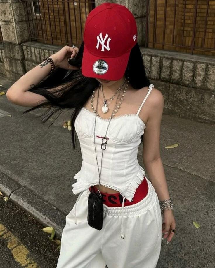 Kỷ Niệm Cưới, Tôi Phát Hiện Chồng Ở Khoa Phụ Sản