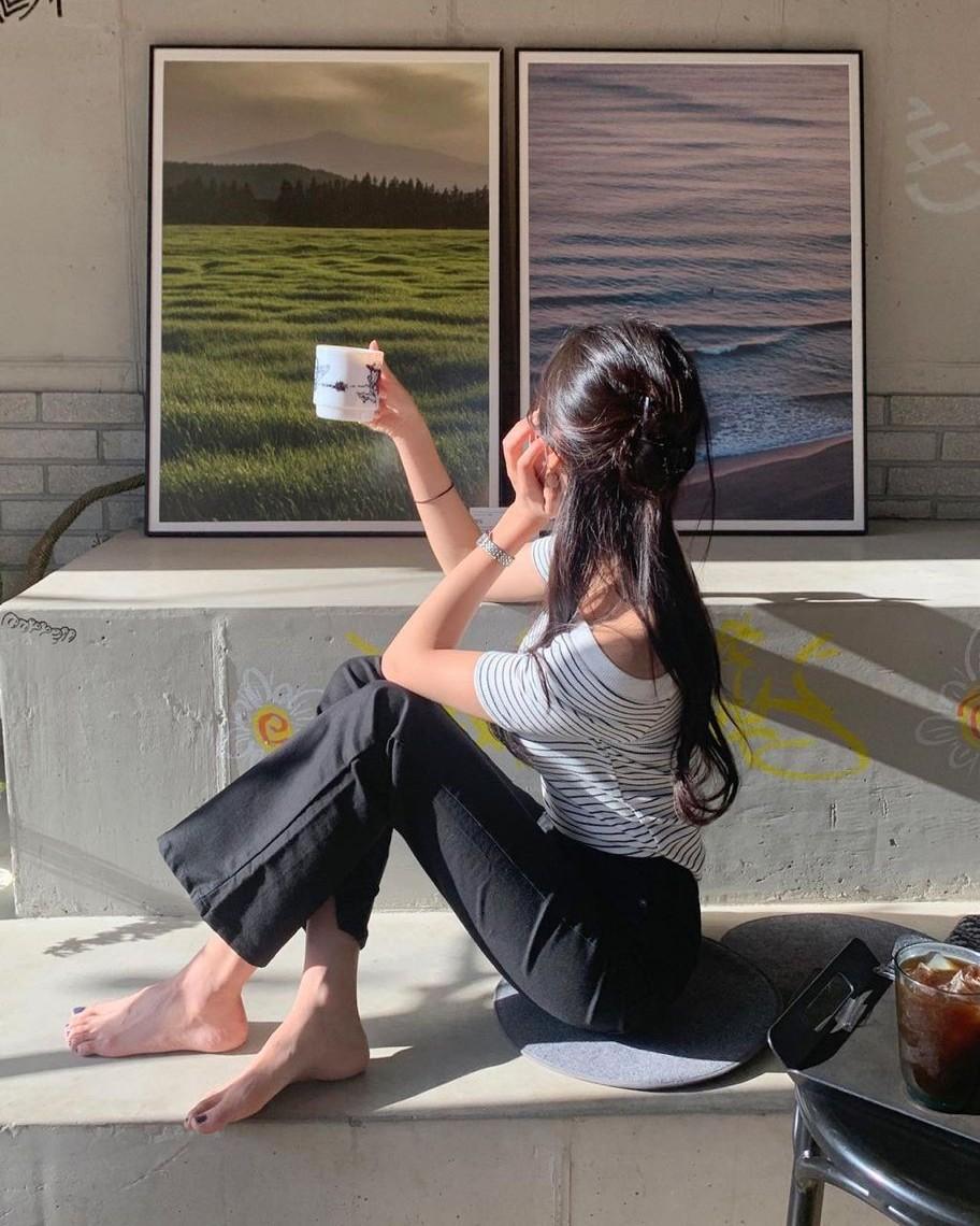 Chiếc Găng Tay Màu Vàng Ngày Sinh Nhật