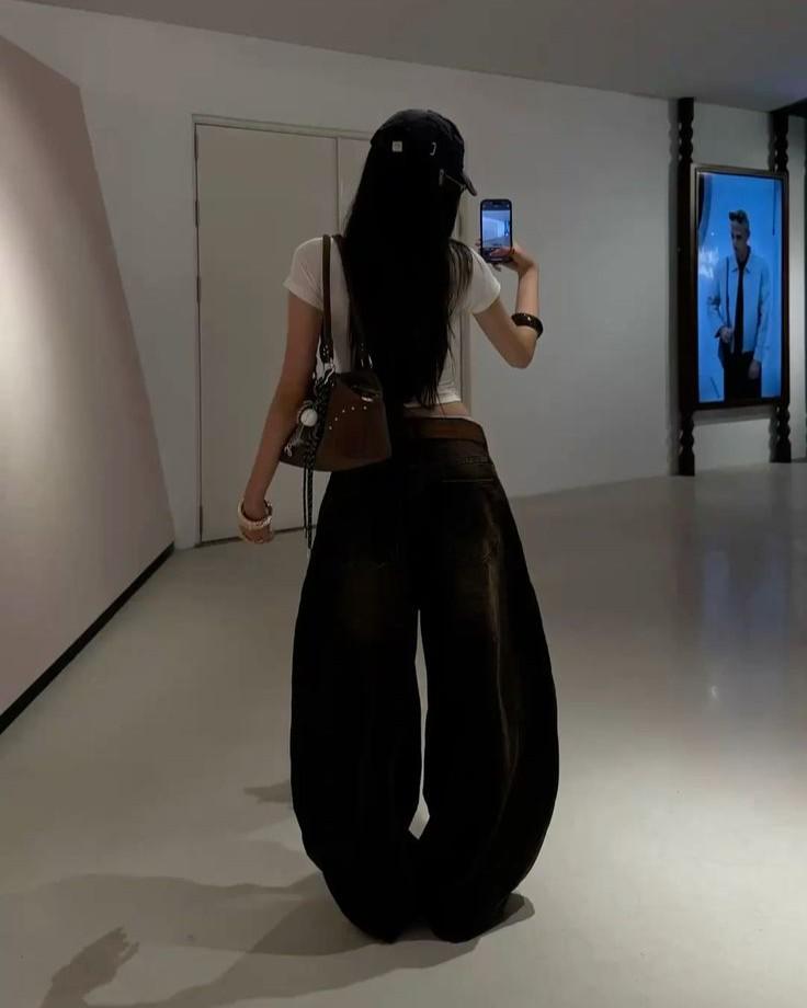 Chồng Cũ Đứng Ngoài Cửa