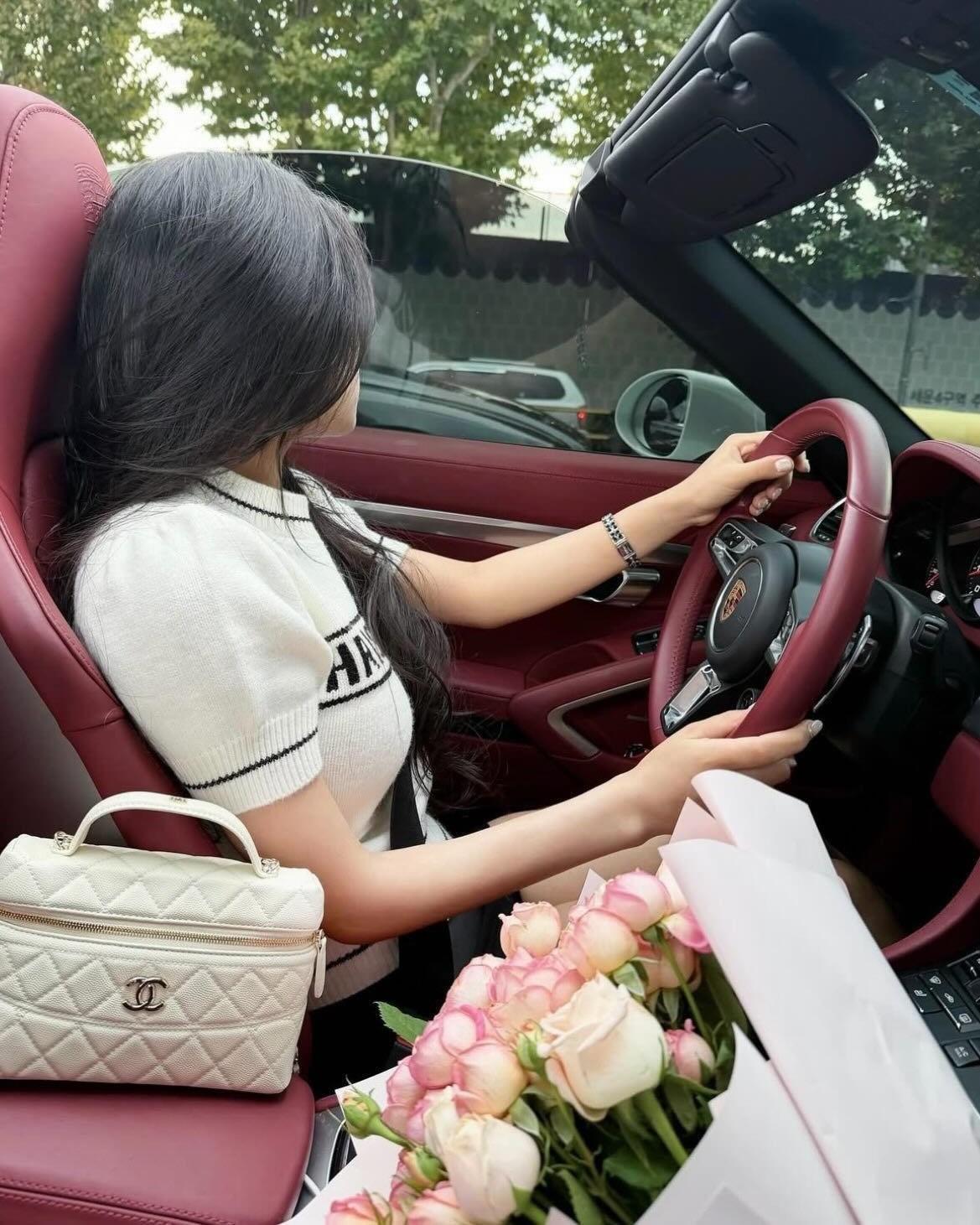 Chỉ Vì Một Tấm Vé, Tôi Bị Ép Gánh Tội Cả Xuân Vận