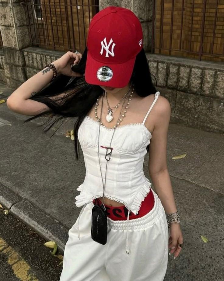 Chiếc Hộp Trang Sức Cũ