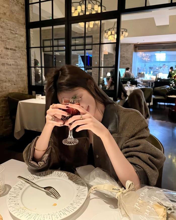 Một Đôi Giày Vạch Mặt Cả Nhà Chồng